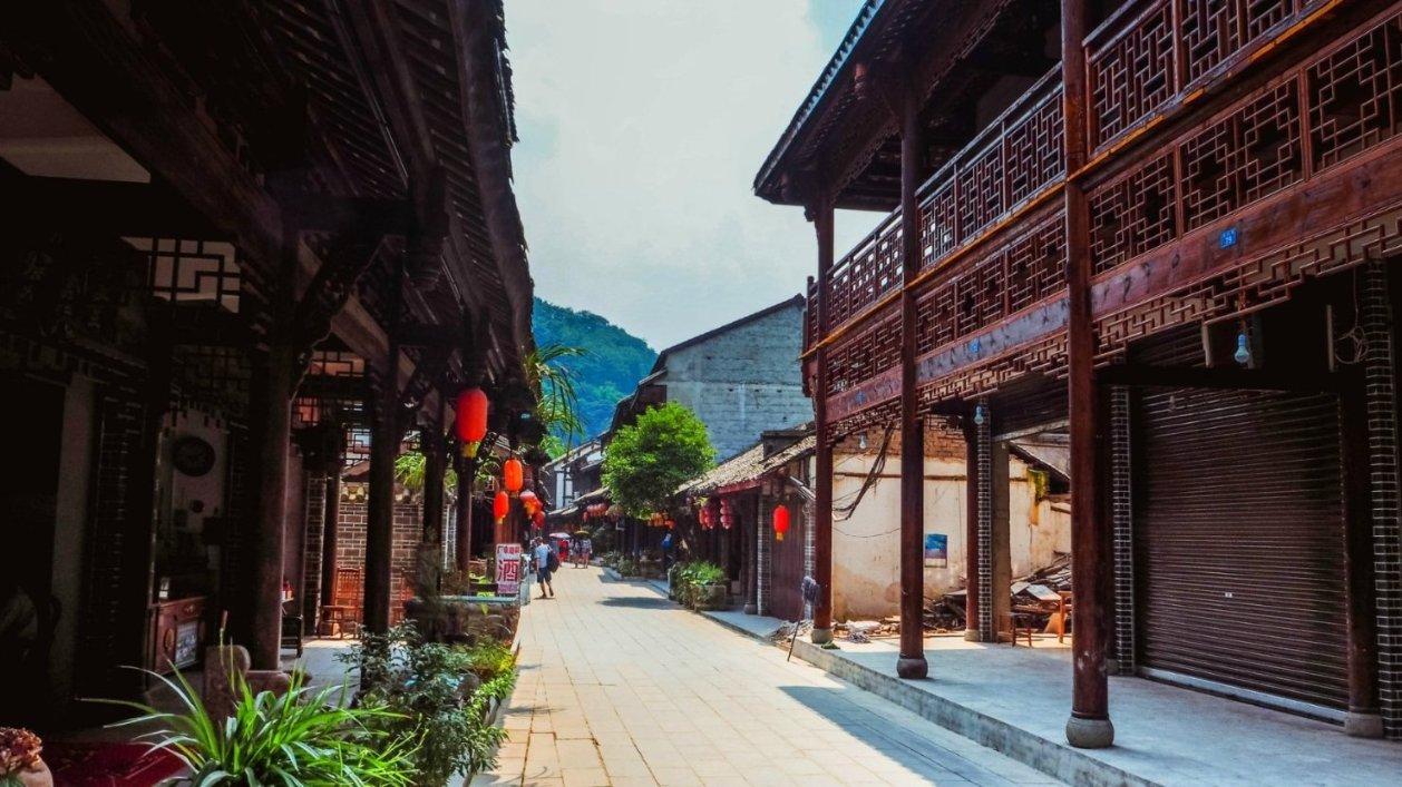 为什么左边小腿老抽筋啊？